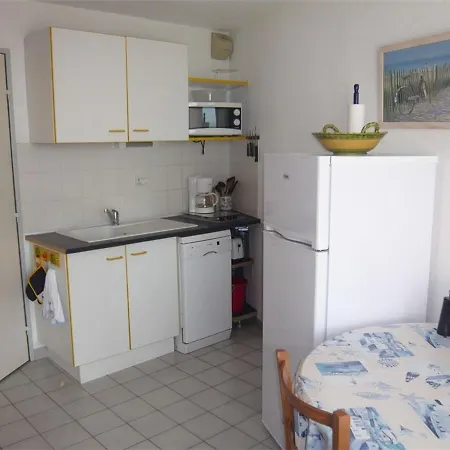 2 Pieces, Terrasse Vue Mer, Acces Direct Plage, Parking Prive, - Fr-1-731-11 Apartment